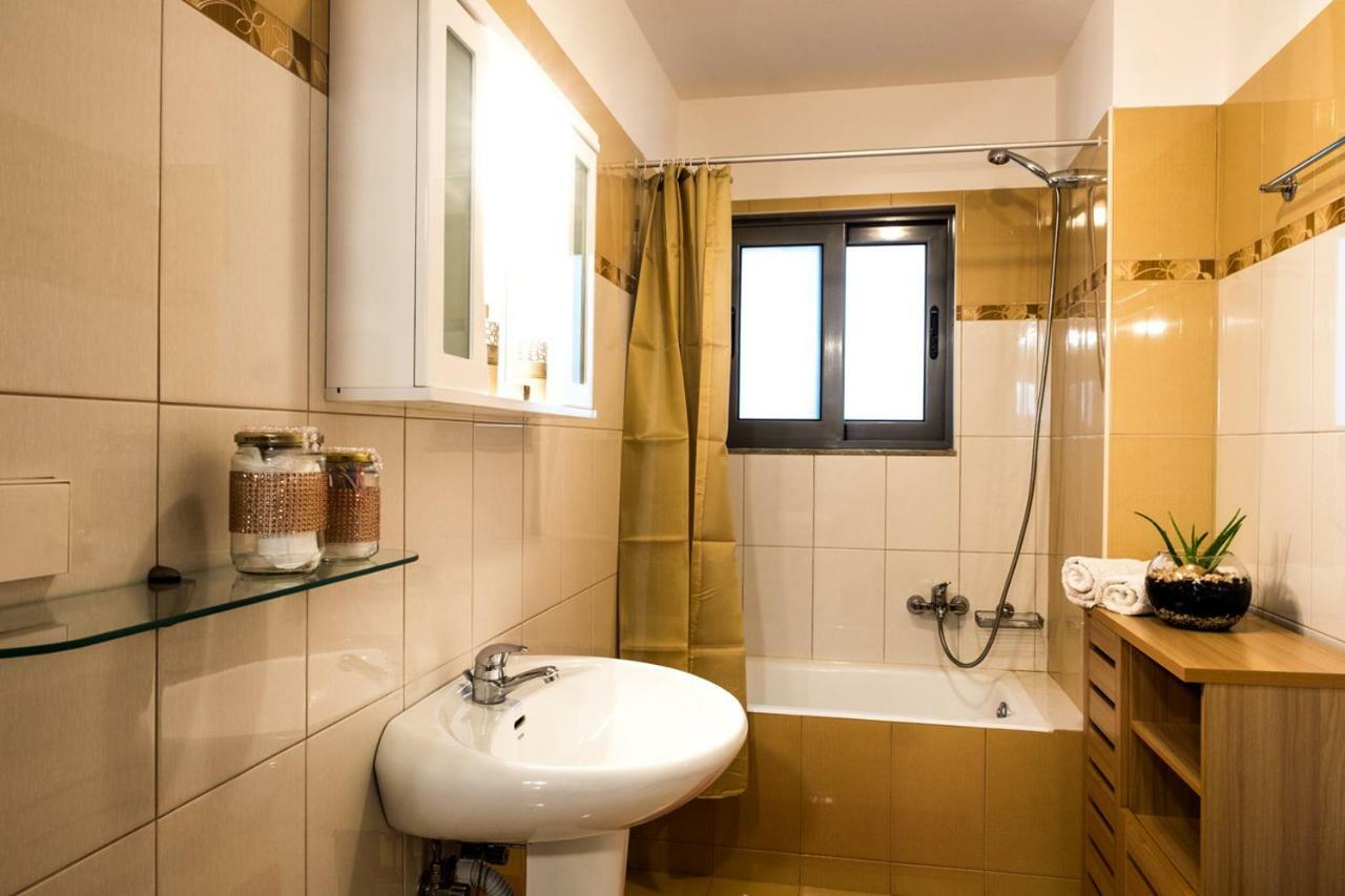Holy Paraskevi Apartment Agios Nikolaos Esterno foto